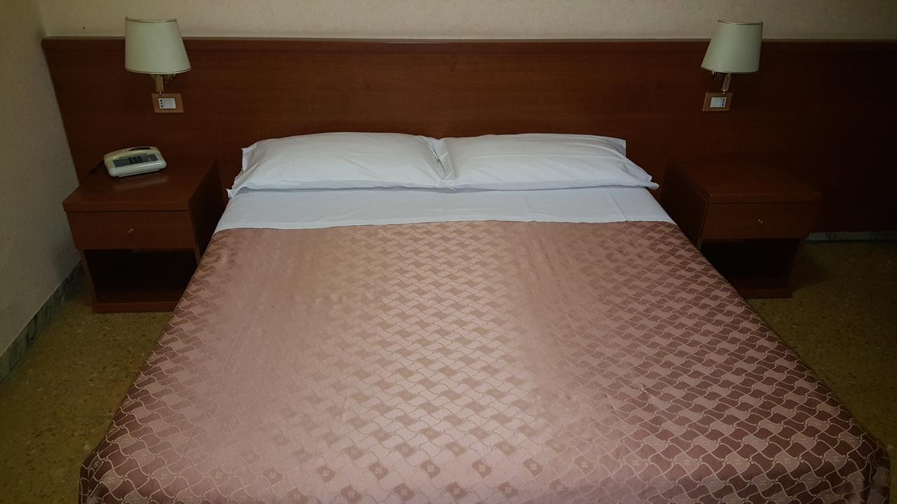 Hotel Bruna Rome Extérieur photo