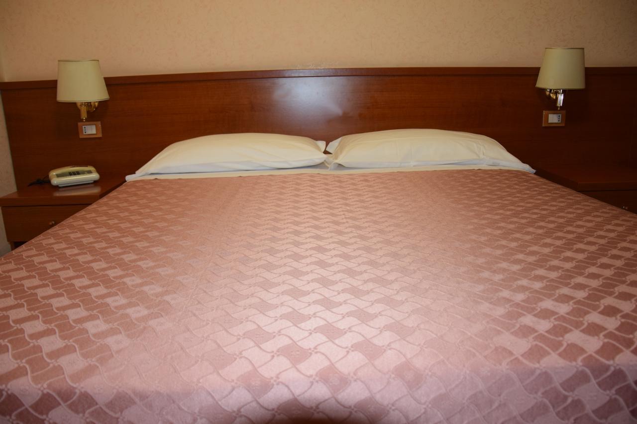 Hotel Bruna Rome Extérieur photo