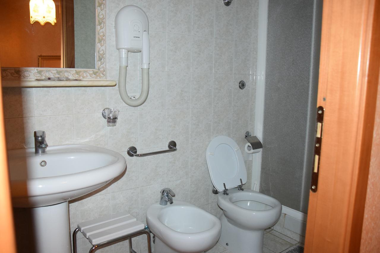 Hotel Bruna Rome Extérieur photo
